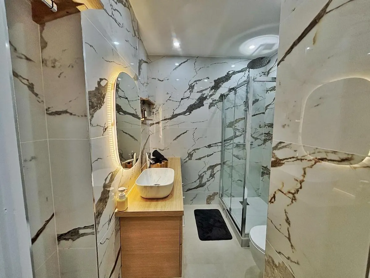Charming Apartment In Nice 0*,